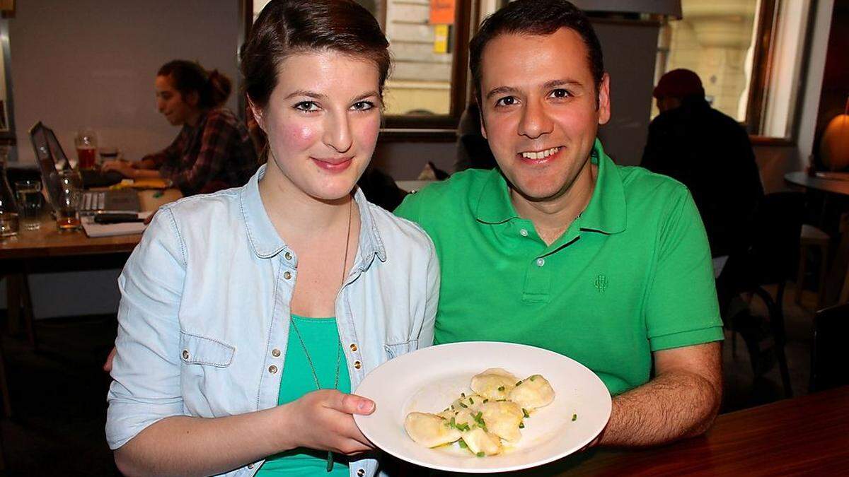 Viktoria Prast und Edwin Baroian bringen in Wien Schlipfkrapfen unter die Leute