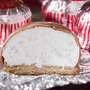 Tunnock‘s Teacakes sind mit Schokolade überzogene Marshmallows mit einem Keksboden 