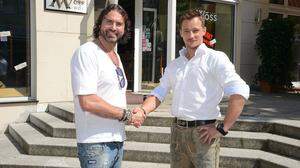 Nach 17 Jahren im Villacher Parkhotel übergibt Christian Wöss (links) das Geschäftslokal an Nachmieter David Mischkulnig