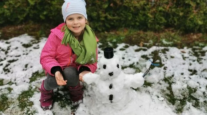 Flora (5) aus Lebring baute diesen süßen Schneemann  