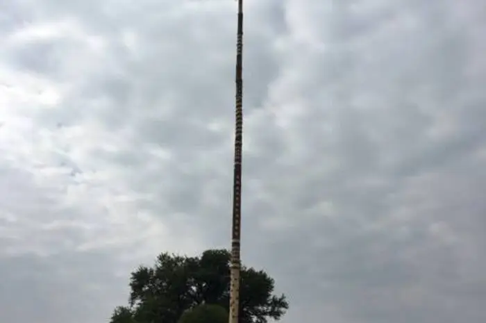 Der Grund für den geschenkten Maibaum: Martina Schröck hat heuer den Hof übernommen. "Ich bin umgeben von den besten Nachbarn der Welt!", schrieb sie uns auf Facebook. Gefeiert wurde bis in die frühen Morgenstunden.