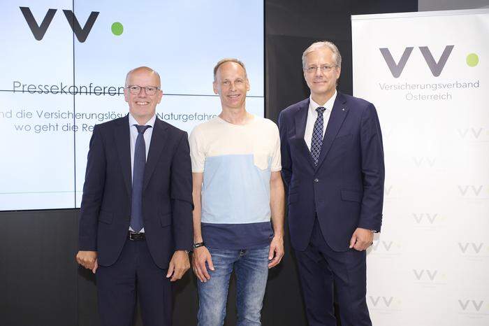 Christian Eltner, VVO-Generalsekretär, Marcus Wadsak, Fernsehmeteorologe und Klaus Scheitegel, VVO-Vizepräsident