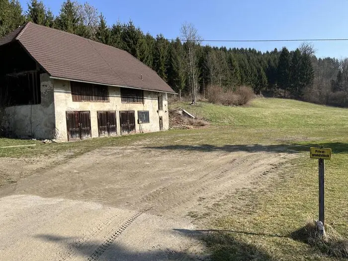 Hier befinden sich, so die Eigentümer, die alternativen Parkmöglichkeiten