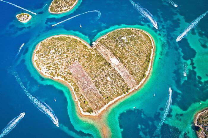 Die dalmatinische Insel Galešnjak zählt zu den wichtigsten touristischen Wahrzeichen Kroatiens