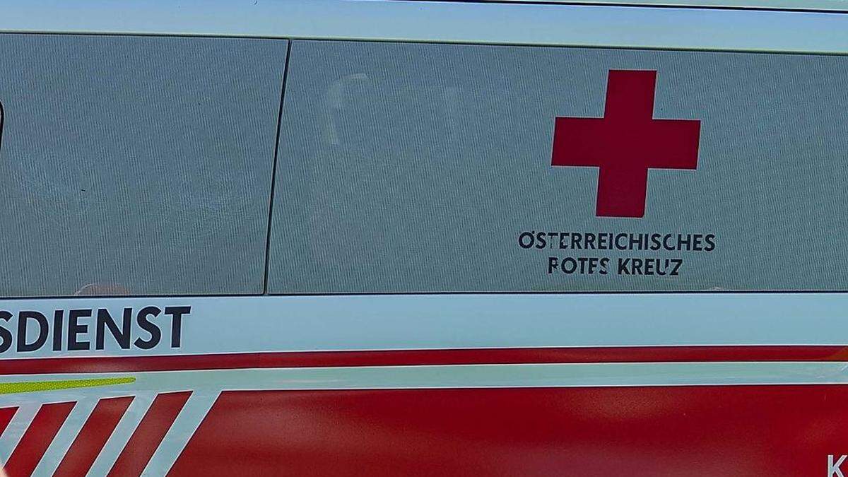 Die Rettung brachte die Verletzten ins Klinikum Klagenfurt 