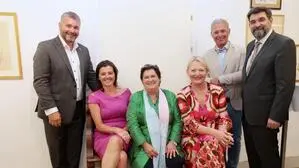 Raul Arabagiu (Republik Moldau), Paola Strozzi (Italien), Konstanze Röhrs (Ungarn), Daniela Stein (Finnland), Mike Linder (Namibia) und Ferdinand Lanker (Polen)