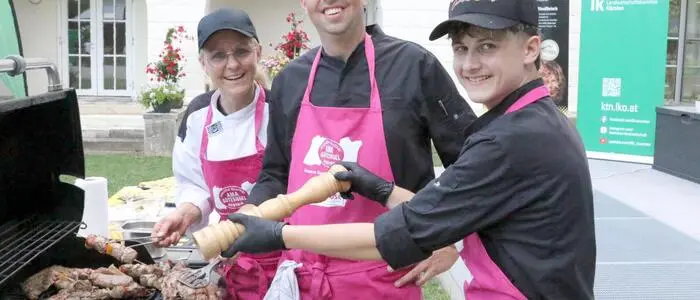 Koch Stefan Grafenauer (Mitte) mit Iris Lausegger und Uros Randelovic