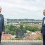 Landeshauptmann Hermann Schützenhöfer und EU-Kommissar Johannes Hahn (beide ÖVP) beim Interview auf dem Grazer Schlossberg 