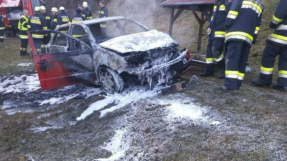 Die Feuerwehrleute standen am Neujahrstag im Einsatz