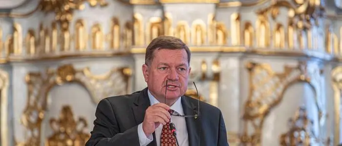 Werner Amon (ÖVP) ließ eine Abstimmung im Landtag wiederholen