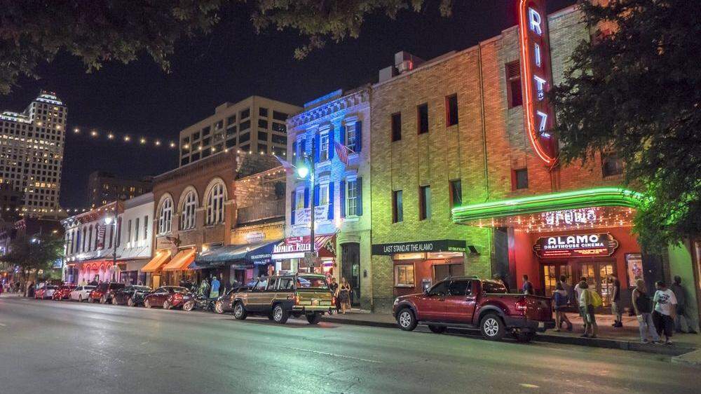 Über die Hintergründe der Schießerei im Ausgehviewrtel von Austin wird noch gerätselt