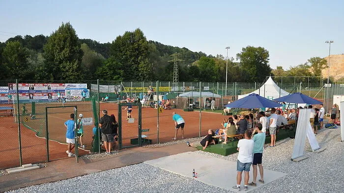 Großer Andrang am Judendorfer Centercourt