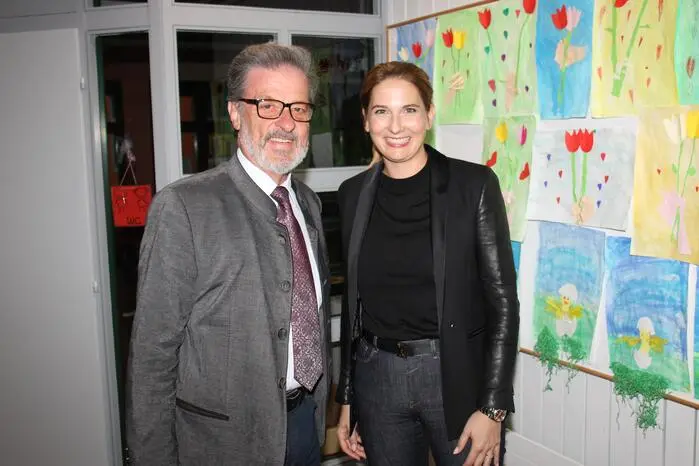 Besonderen Dank sprach Fließer an seinen Vorgänger Engelbert Huber (links, mit Bezirkshauptfrau Elisabeth Kladiva) für seine jahrzehntelange Tätigkeit als Bürgermeister von Mooskirchen aus. 