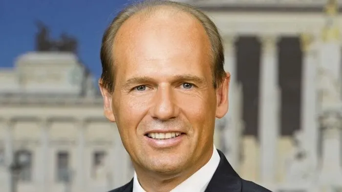 Poglitsch ist seit 2013 Mitglied des Bundesrates