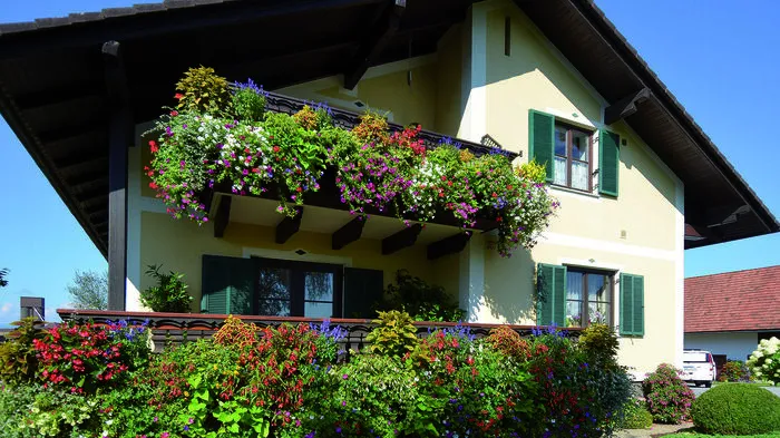 Die Gewinner des heurigen Blumenschmuckbewerbs: Die Steiermark ist wieder im Blumenfieber! Klicken Sie sich durch die Prämierten in der Kategorie "Schönster Bauernhof"!