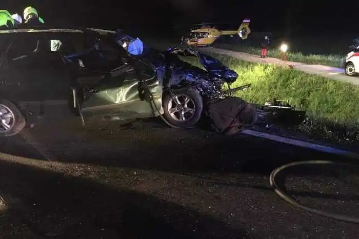 Die Feuerwehren Gußwerk und Mariazell standen mit rund 40 Mann bei dem Unfall im Einsatz