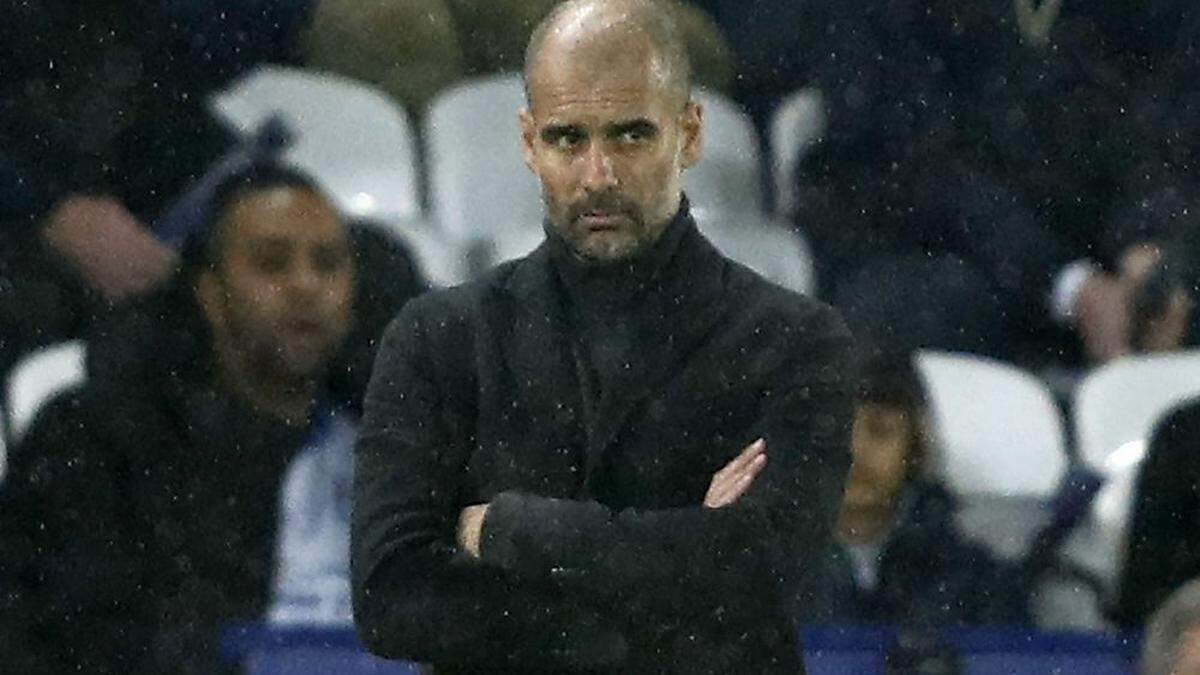 Pep Guardila wird in England gehörig angegriffen