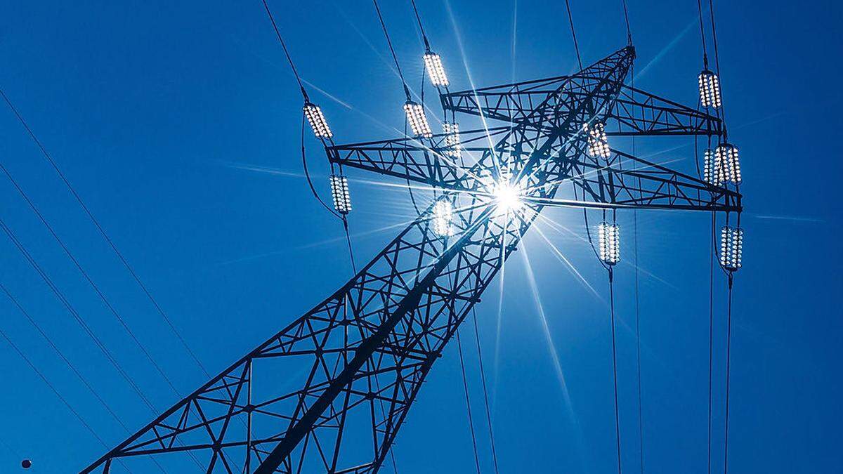 Die Netzverlustkosten, die von den Stromverbrauchern zu tragen sind, schießen 2023 um rund 850 Millionen Euro in die Höhe