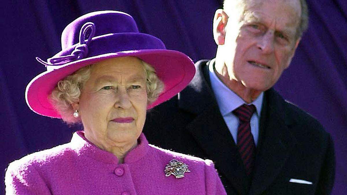 Queen Elizabeth II. und Prinz Philip, der sich laut Königshaus langsam wieder erholt