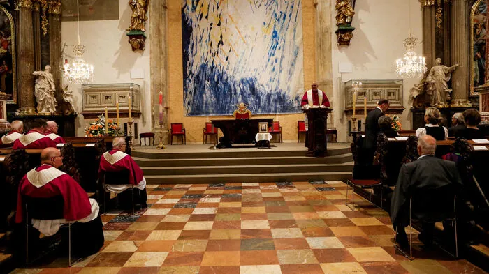 Am Mittwoch wurde im Grazer Dom von Philipp Harnoncourt Abschied genommen.