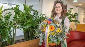 Verena Unteregger vertritt als Blumenkönigin die Arbeitsgemeinschaft der Gärtner und Floristen