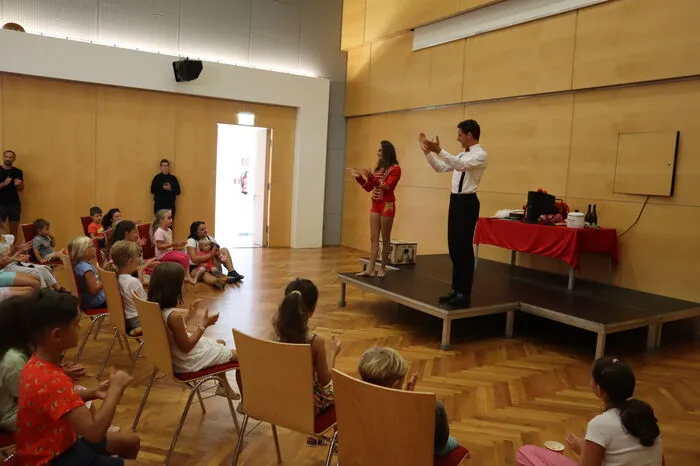 Circus Dimitri begeisterte die kleinen Besucher.