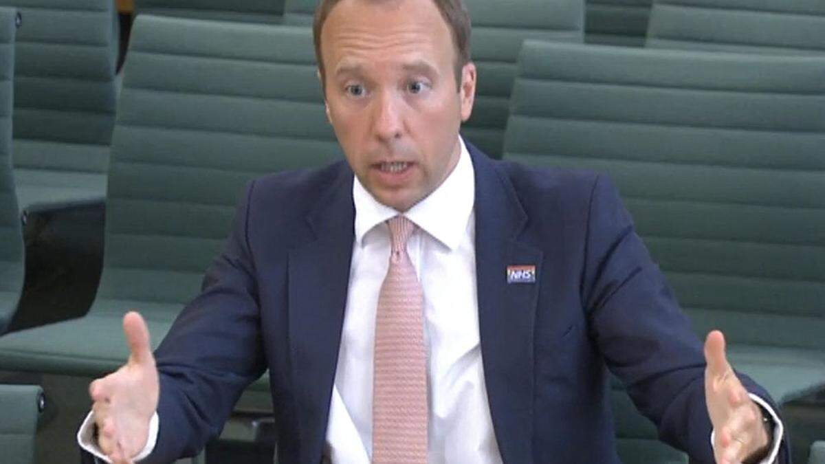 Im Fadenkreuz: Der britische Gesundheitsminister Matt Hancock heute bei der Befragung