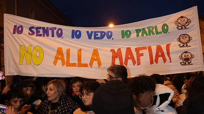 "Ich höre, ich sehe, ich spreche. Nein zur Mafia!" Anti-Mafia-Demo in Campobello di Mazara im Jänner 2023.