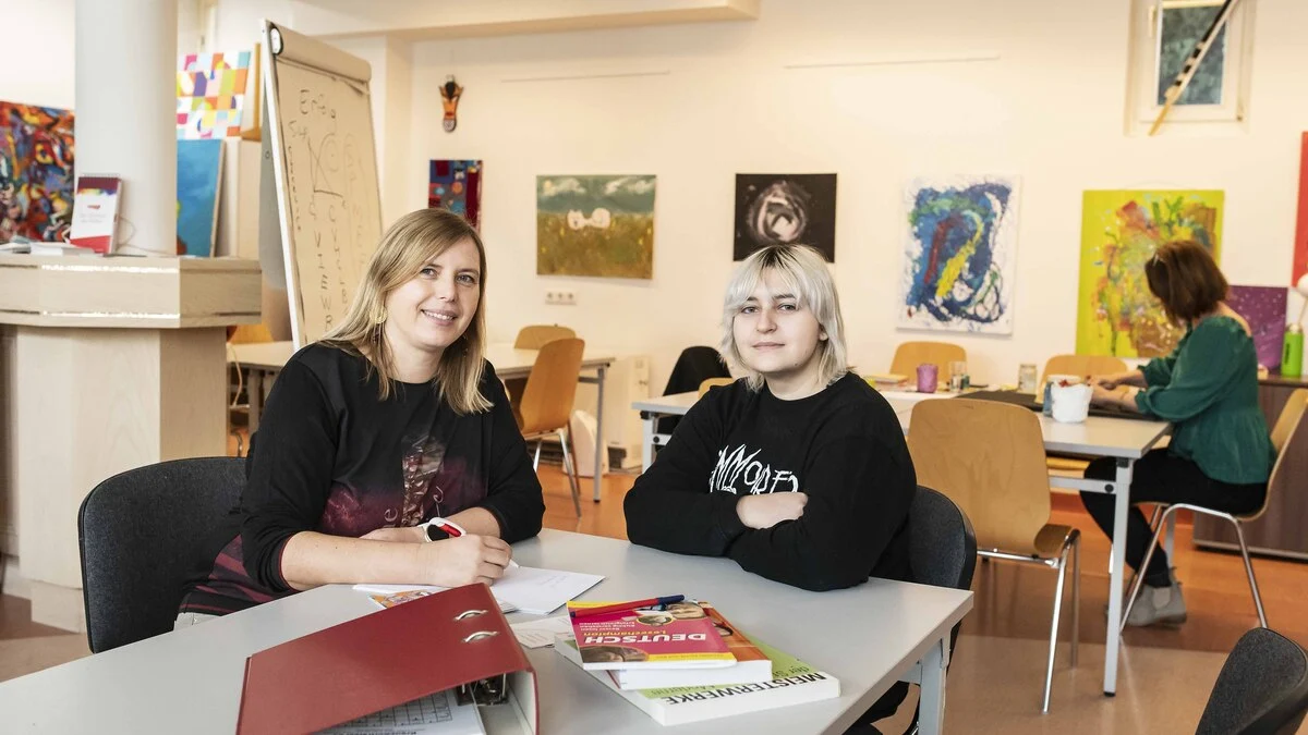 1.500 Mitarbeitende haben im vergangenen Jahr individuelle Lösungen für Menschen in herausfordernden Situationen gefunden: Als einer der größten steirischen Sozialdienstleister ist Jugend am Werk ein stabiler und verlässlicher Arbeitgeber. 