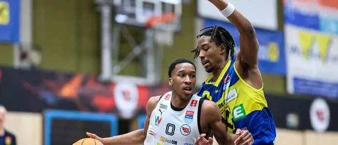 Peyton Gerald (rechts) und der UBSC Graz nahmen aus Wels keine Punkte mit