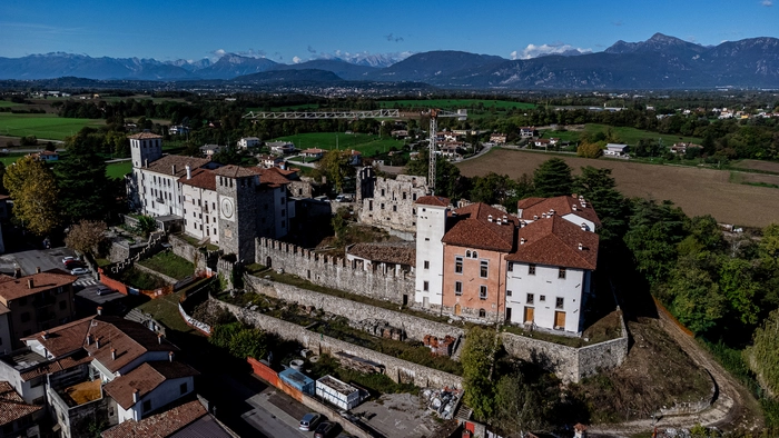 Castello Colloredo  di  Monte  Albano