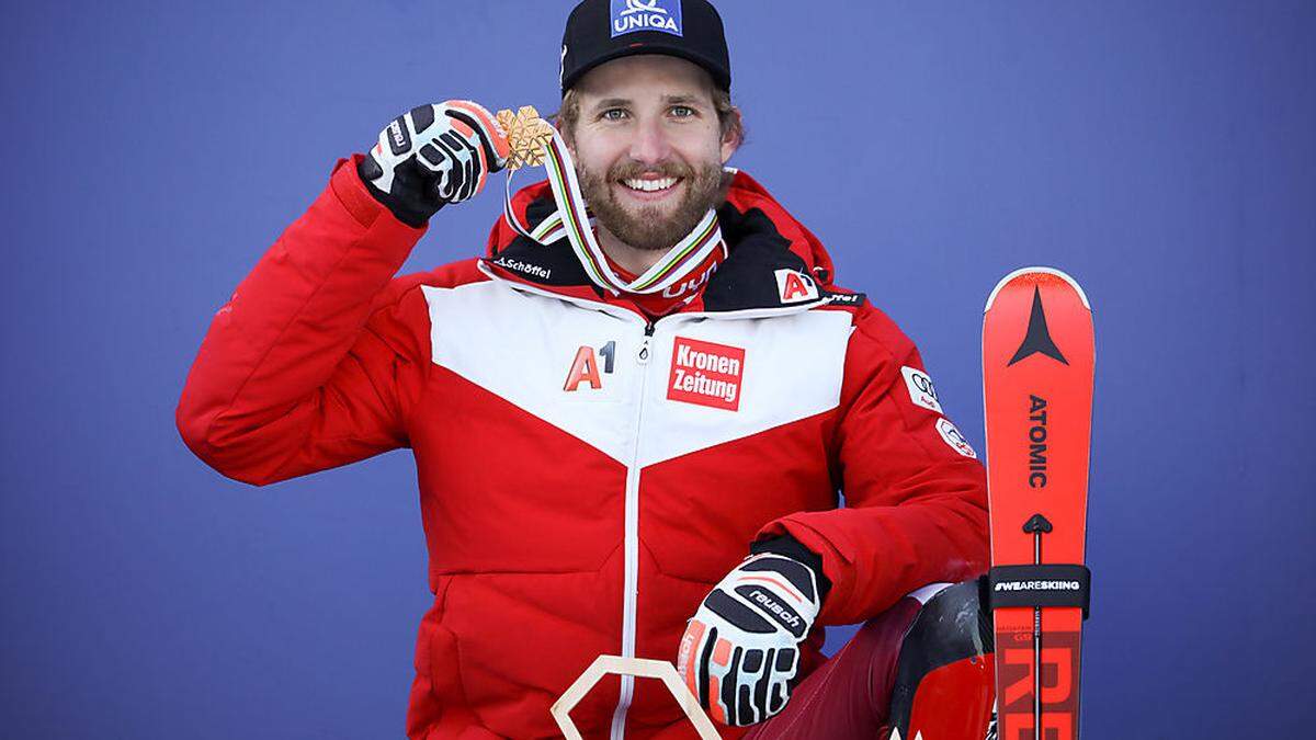 Marco Schwarz holt bei der Alpinen Kombination Gold für Österreich