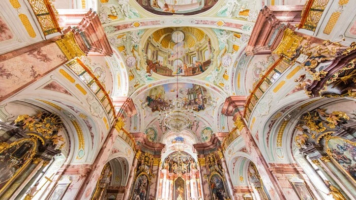 Die Basilika von Stift Rein