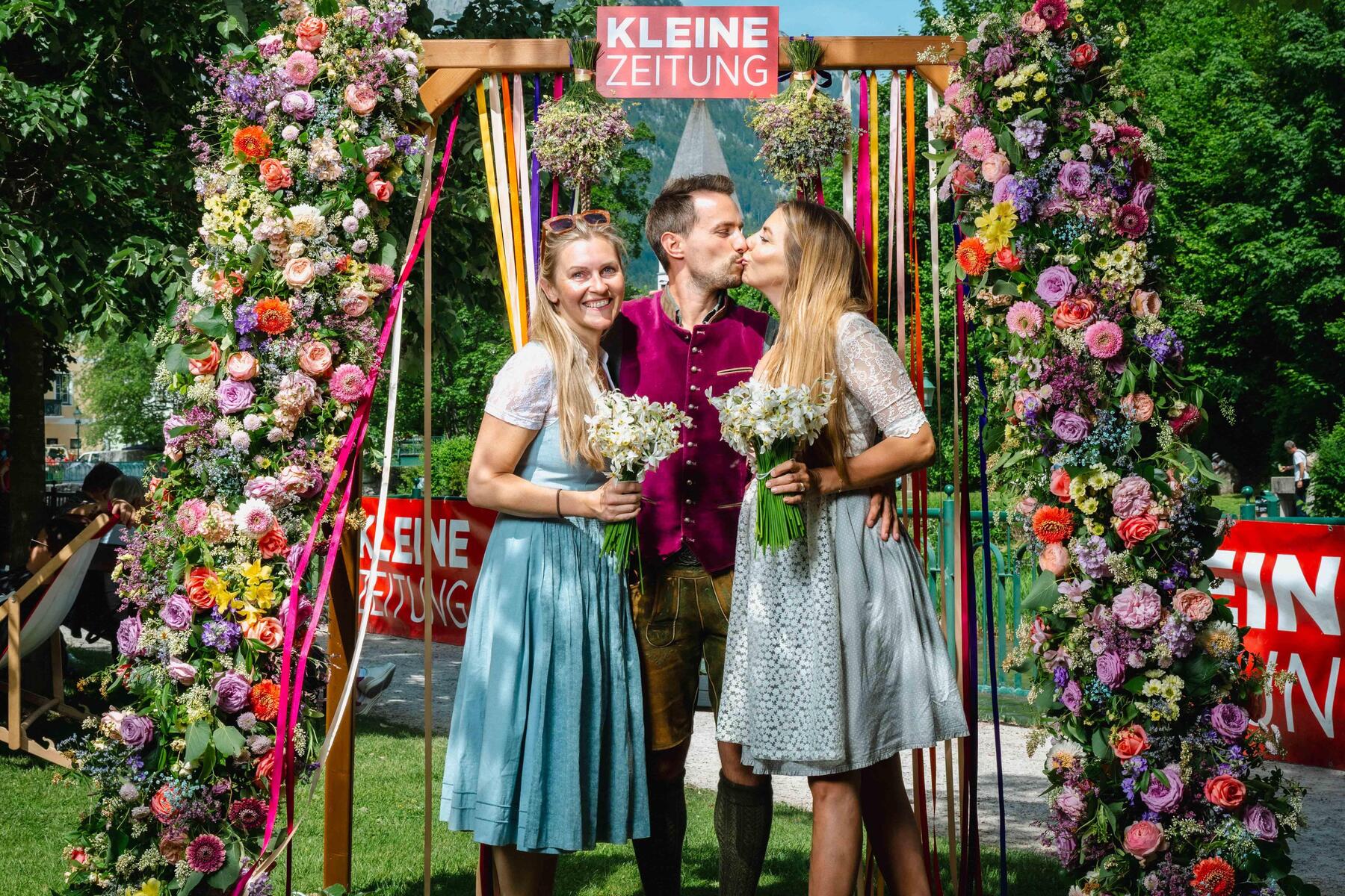Narzissenfest: Narzissenfest 2026: Die schönsten Fotos von der Schaukel