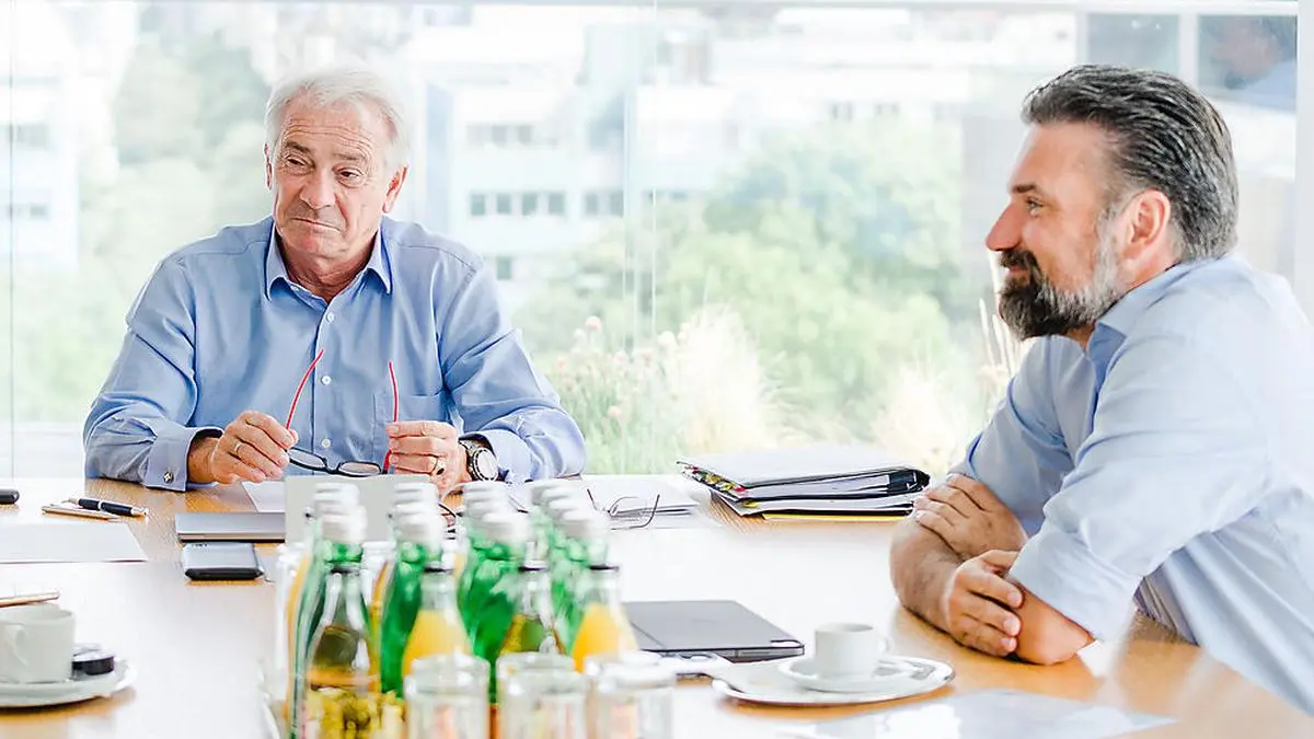 Post-Chef Pölzl: „Im Bereich Kleidung wollen wir ein bald ein viel breiteres Angebot haben.“ Shöpping-Chef Hadzetovic: „Handel hat großen digitalen Nachholbedarf“	