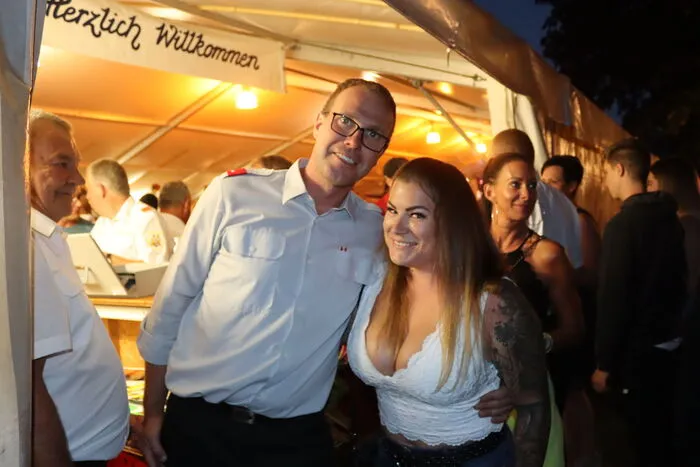 Mit einem herzlichen Empfang beim Hauptzelt fühlte sich jeder Gast sofort willkommen.