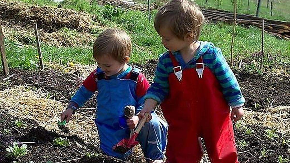 Die Kinder dürfen bei dem Projekt ihren eigenen Garten anlegen