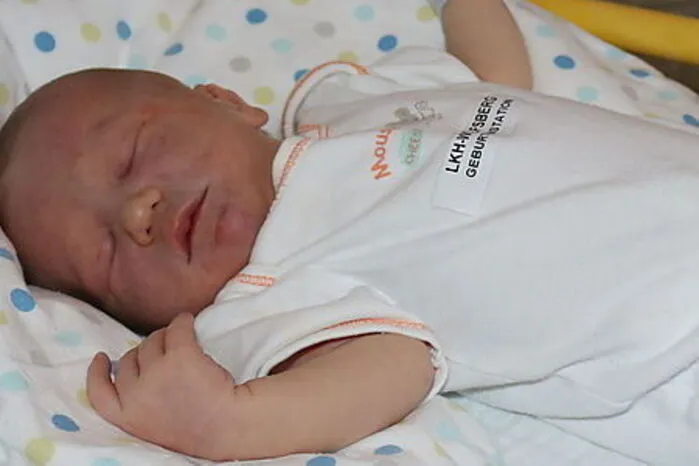 Helga und Stefan Pongratz aus St. Andrä sind seit dem 17. Juli Eltern von Fabian (3300 g, 53 cm). Große Freude über die Geburt haben auch Schwesterchen Anna (3) und die Großeltern aus Völkermarkt.