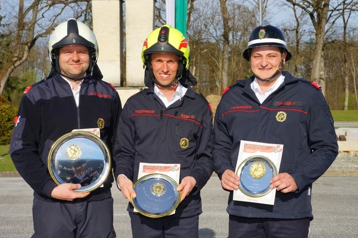 Das vollständige Stockerl: Gernot Steinbauer (FF Groß St. Florian, 1. Platz), Daniel Kern (FF Miesenbach/BFV Weiz, 2. Platz) und Patrick Ortler (FF Heimschuh, 3. Platz)