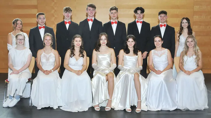 In der Ennstalhalle in Liezen haben die Maturantinnen und Maturanten des Stiftsgymnasiums Admont ...