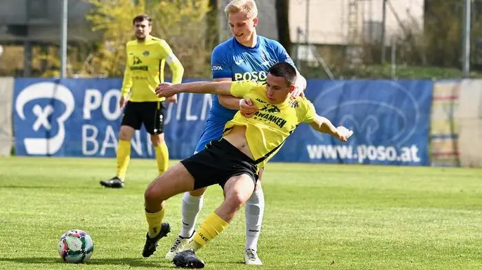 #6 Toni Dullnig SAK, #5 Matteo Juvan ASKÖ Köttmannsdorf, SAK vs. ASKÖ Köttmannsdorf 23.3.2024, SAK vs. ASKÖ Köttmannsdorf am 23.03.2024 in Klagenfurt (Sportpark Welzenegg), Austria, (Photo by Bernd Stefan)