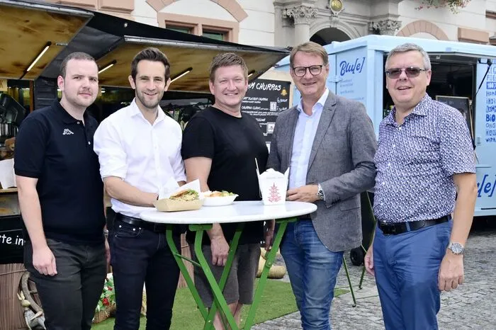 Bürgermeister Marcus Martschitsch eröffnete mit Joachim Kummer, Lukas Schnitzer, Organisator Stefan Roth und Herwig Matejka die dreitägigen Genusstage