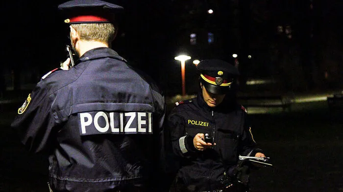 Der rabiate Mann wurde von der Polizei festgenommen (Sujetbild)