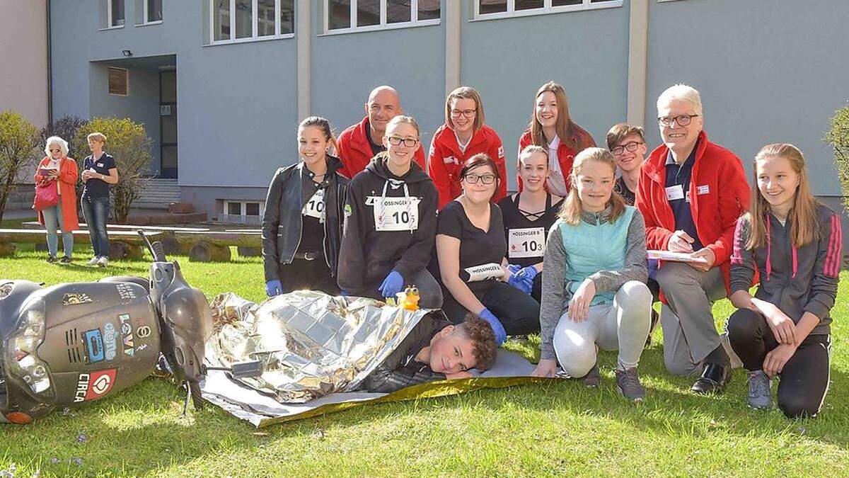 In und rund um die Neue Mittelschule in Radenthein wurde Mittwochvormittag der Jugendrotkreuz-Landesbewerb ausgetragen