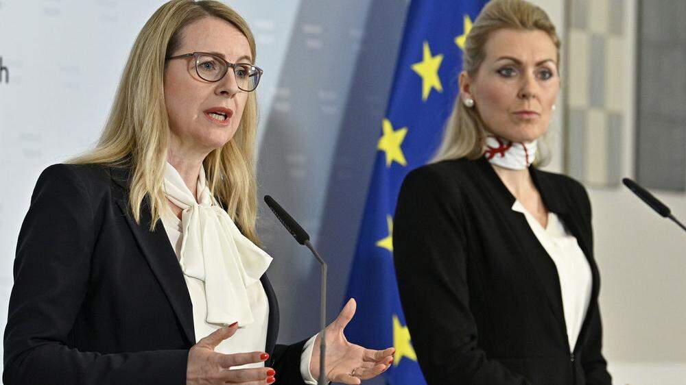 Wirtschaftsministerin Margarete Schramböck (ÖVP), Arbeitsministerin Christine Aschbacher (ÖVP) 