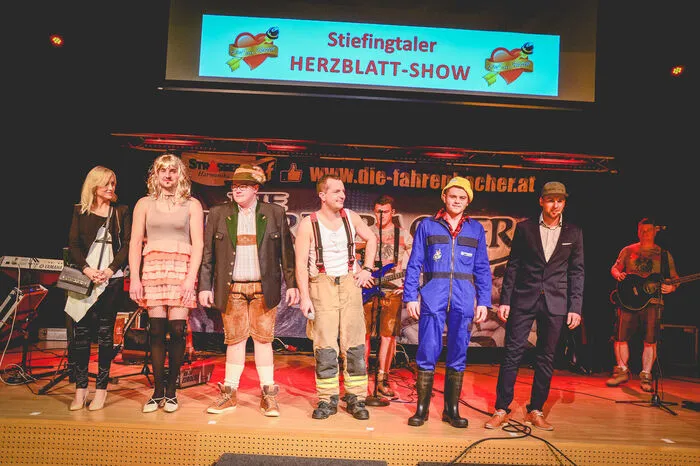 Bei der Mitternachtseinlage, der „Stiefingtaler Herzblattshow – Tief im Herzen“ waren die Lachmuskeln der Besucher gefordert.