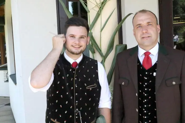 Übrigens: Ein Video vom rauschenden Fest gibt es auf Facebook Kleine Zeitung St. Veit/Feldkirchen zu sehen! Klicken Sie sich durch die Fotogalerie! 