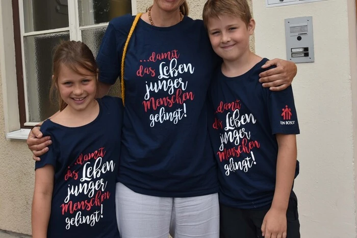 Bitte klicken Sie sich durch die Bilder . . .