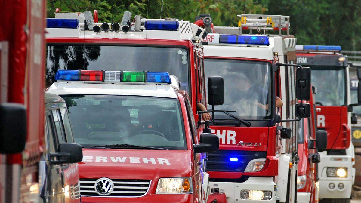 Die Freiwillige Feuerwehr Fehring wurde zu einem Unfall mit verletzter Person alarmiert  (Symbolbild)