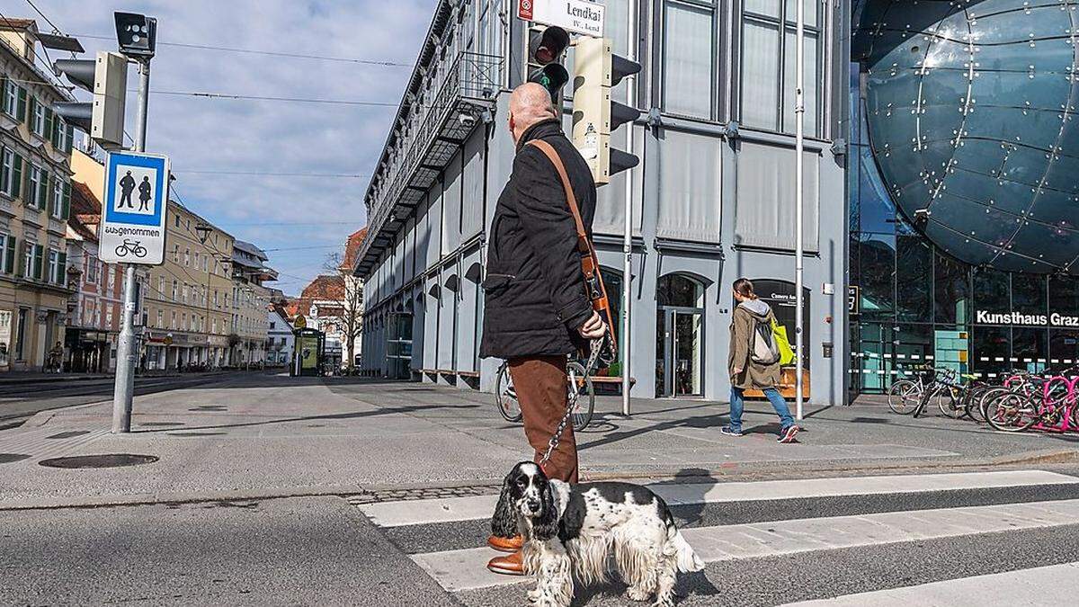 Paula und Christian Weniger am Lendkai